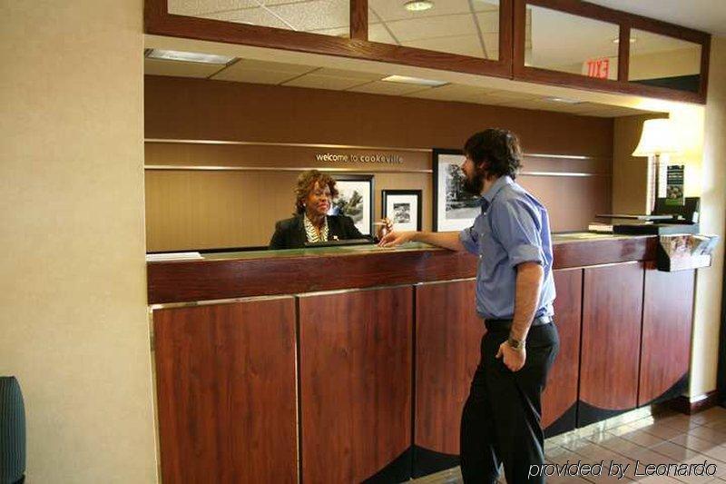Hampton Inn קוקוויל מראה פנימי תמונה
