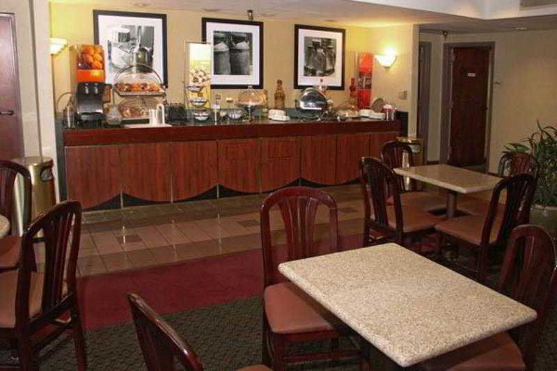 Hampton Inn קוקוויל מראה חיצוני תמונה